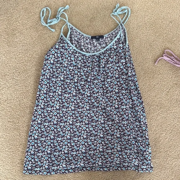 GAP Blue and White Tie Front Camisole Sleeveless Top Medium - Picture 2 of 5